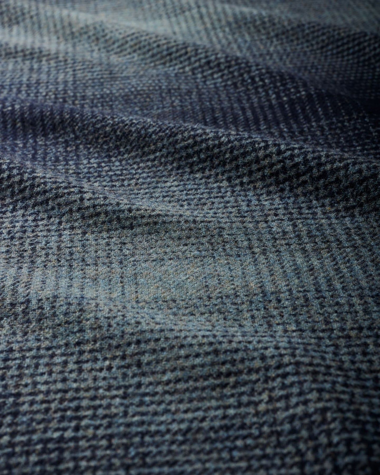 Eco-Wise Wool Ombre Blanket | Shale/Navy