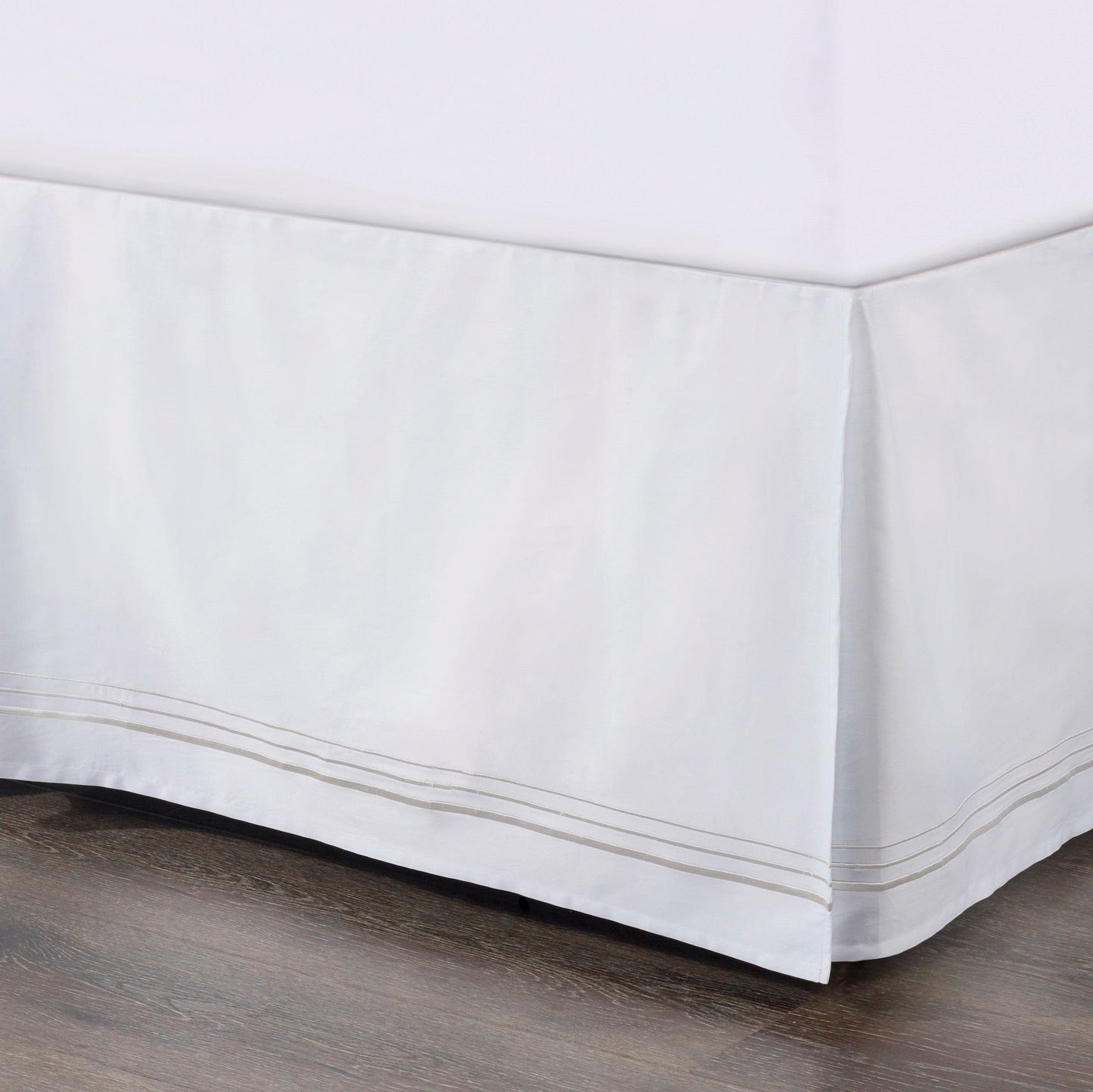 Border Embroidery Bed Skirt