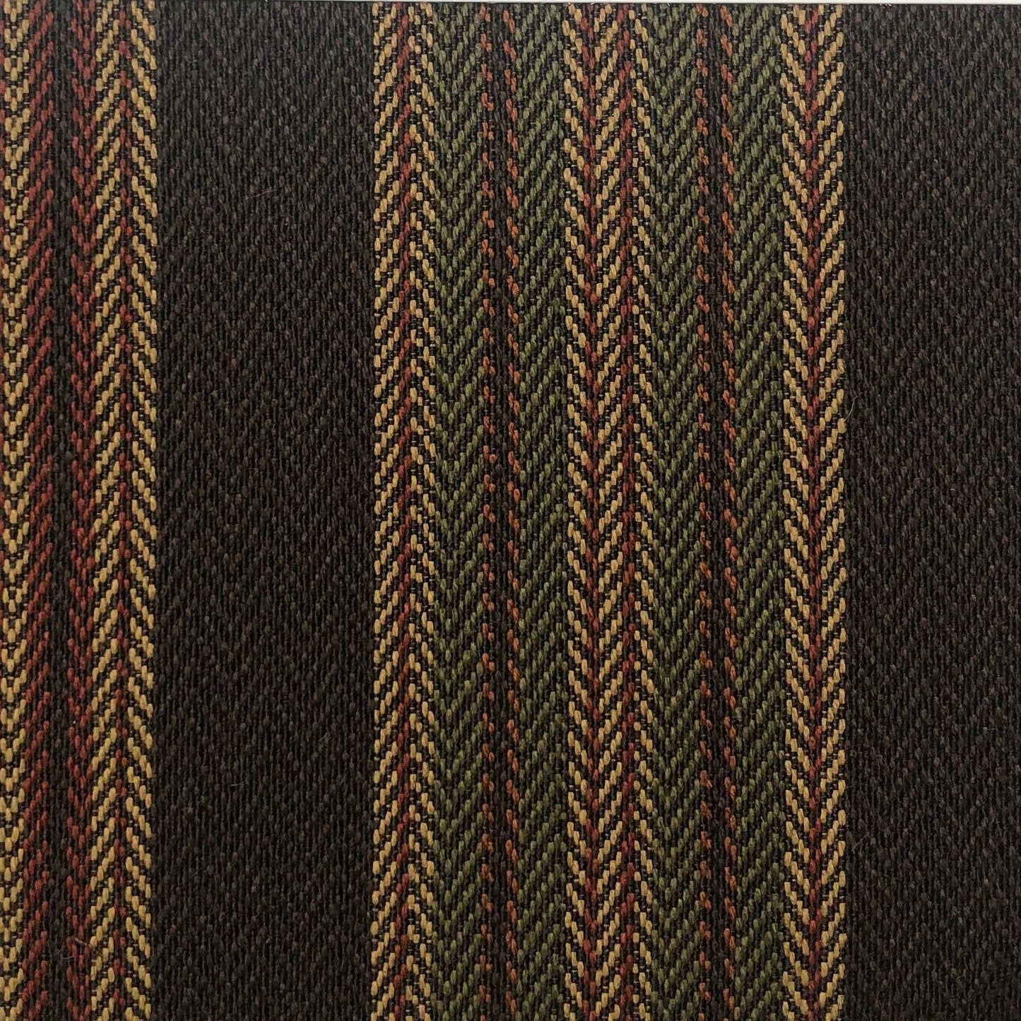 Wilderness Ridge Single Red & Chocolate Swatch