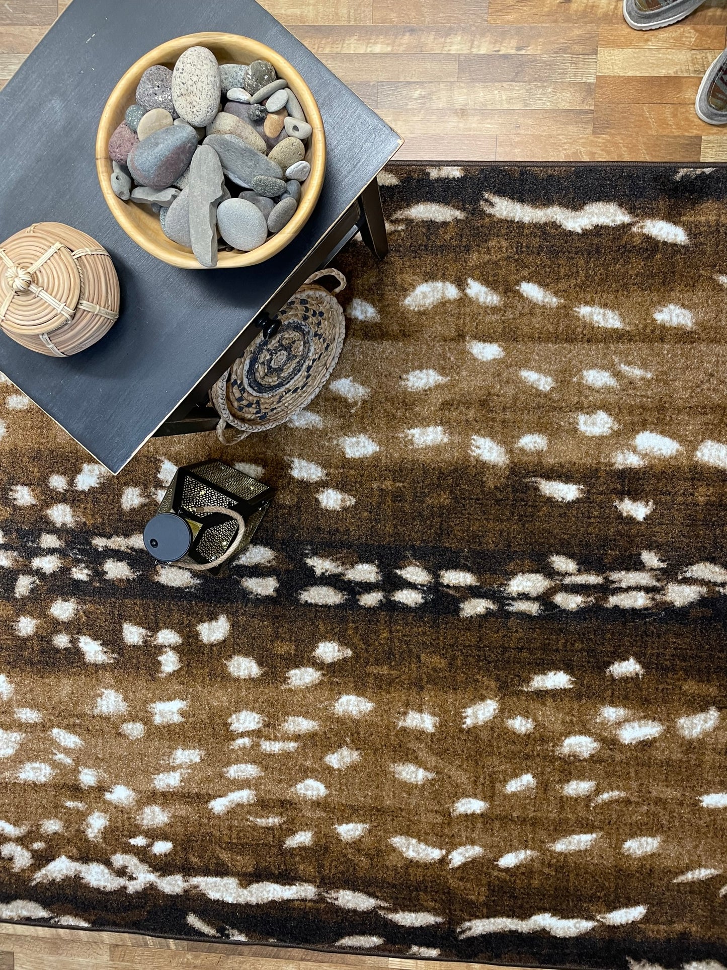 Emery Axis Hide Rug – Brown – lifestyle
