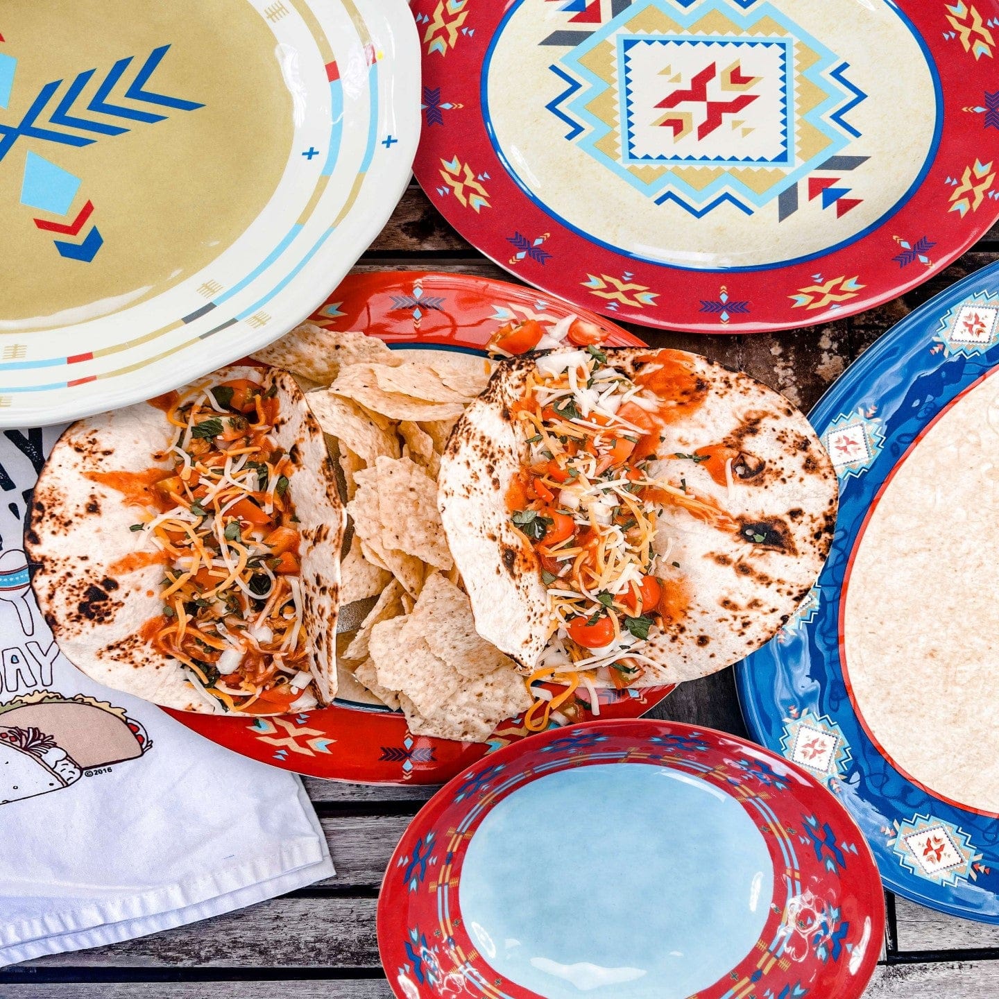 Spirit Valley Melamine Dinnerware Set, 14 Pc