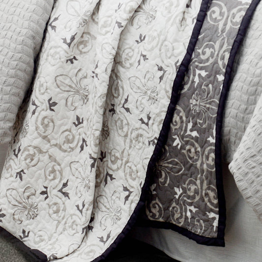 Fleur De Lis Reversible Quilt Set, 2 Pc