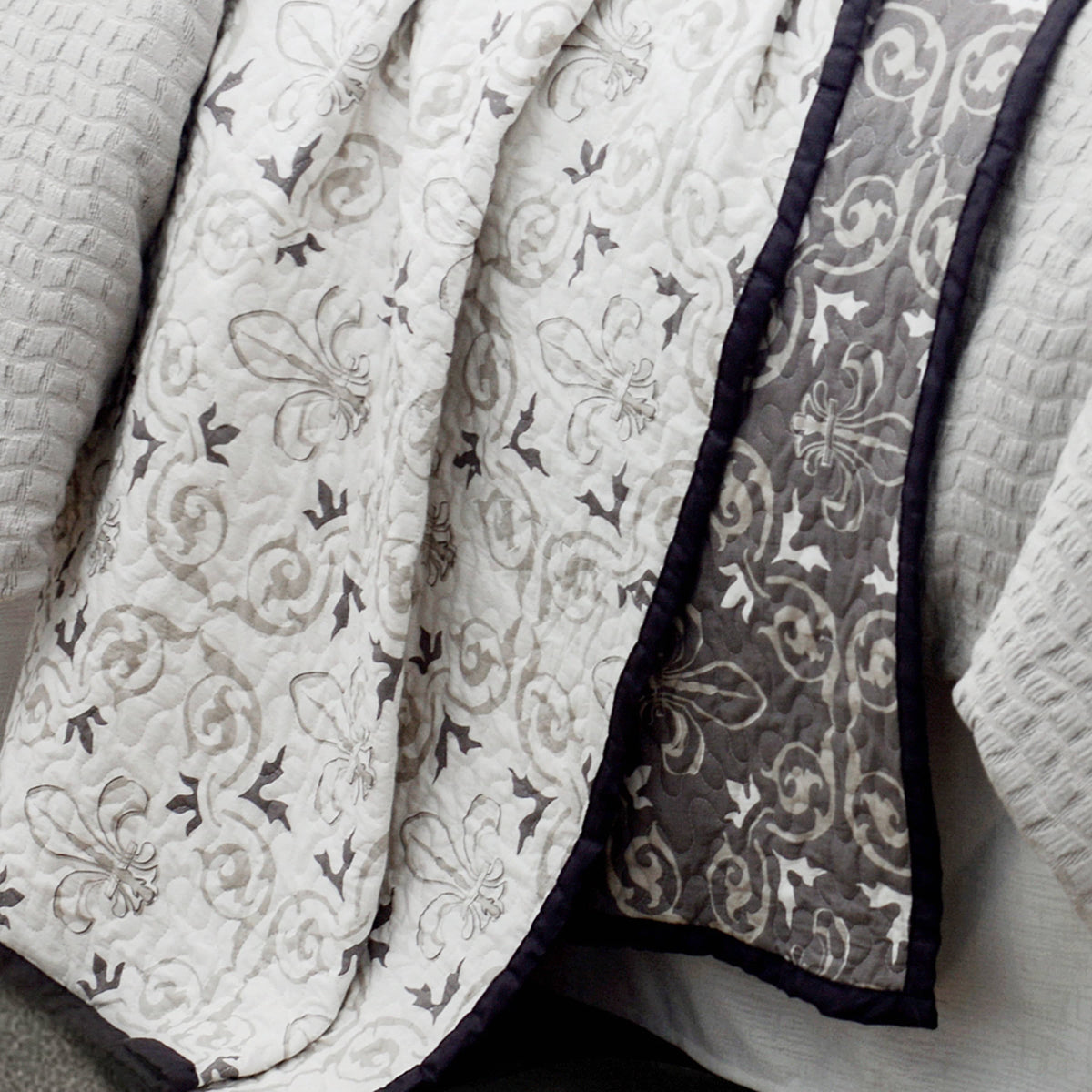Fleur De Lis Reversible Quilt Set, 2 Pc