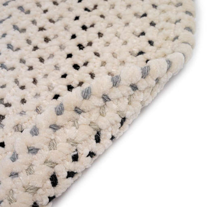 Dramatic Static Foggy Day Rug – lifestyle