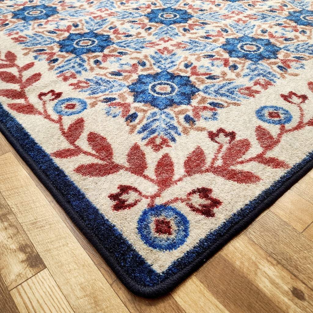 United Quilt Rug – Antique Red White & Blue – detail view