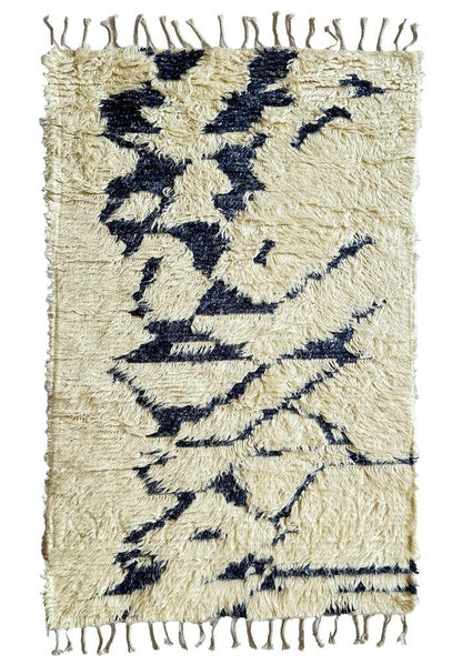Nomad Ivory Navy Rug – cabin lodge area rug