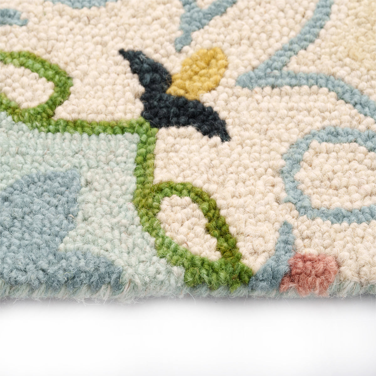 Avanti Rug – Charlotte Cloud – close up