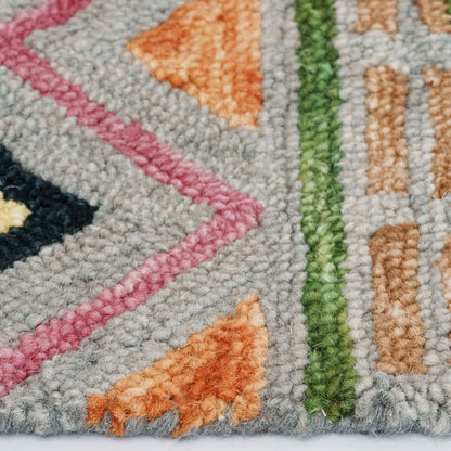 Avanti Rug – Fiesta Gray Multi – close up