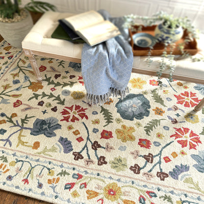 Avanti Rug – Provencal Ivory Multi – detail view