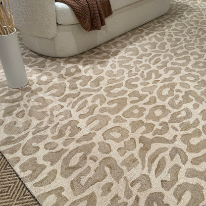 Serengeti Rug – Leopard Natural – detail view