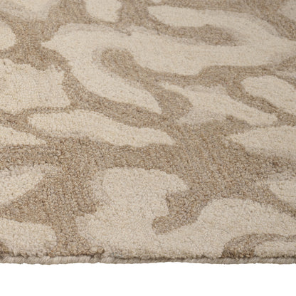 Serengeti Rug – Leopard Taupe – room setting