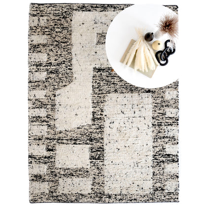 Aria Black White Rug – detail view