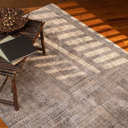 Zenith Rug – Lineal Oyster – detail view