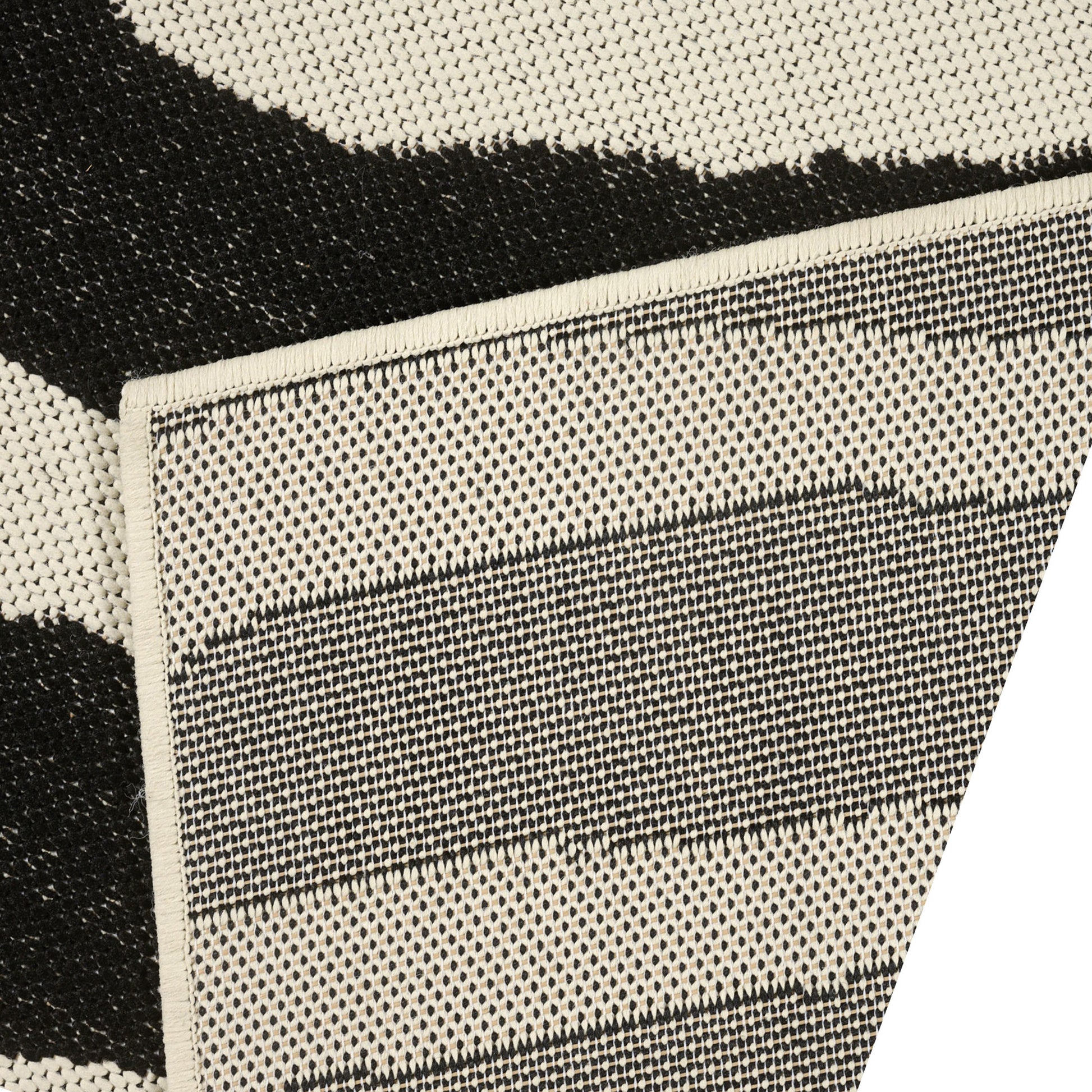 Cape Town Black Rug – room setting