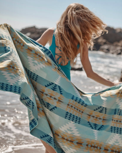 Lightweight Sunseeker Towel | Aqua Rancho Arroyo