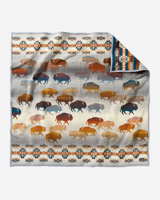 Prairie Rush Hour Throw | Grey Buffalo