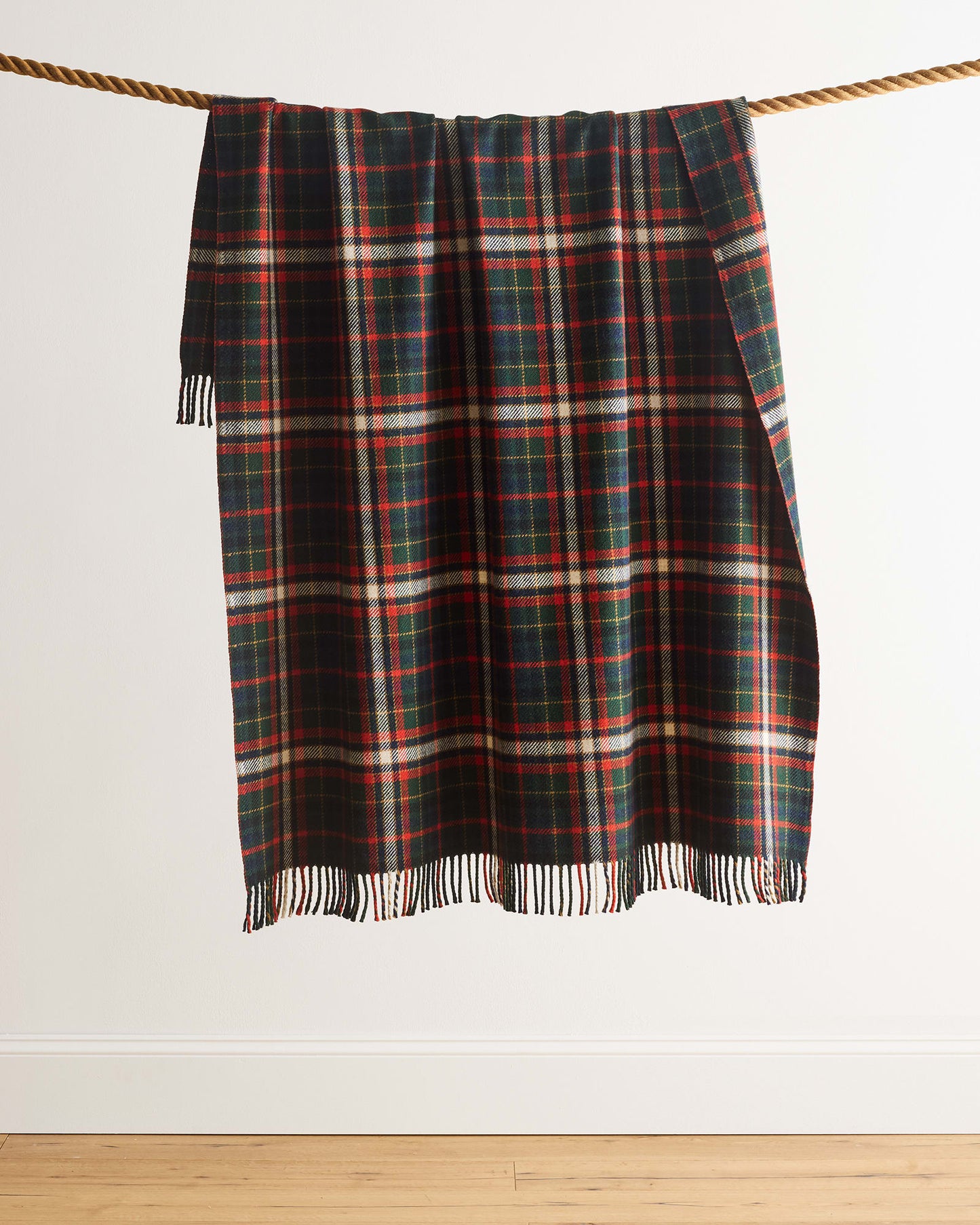 Fireside Throw | Laurel Green/Red