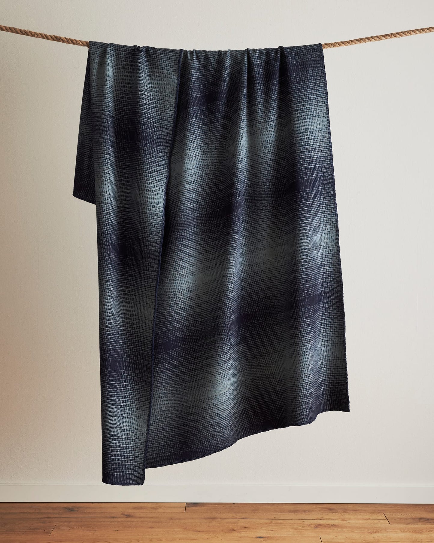 Eco-Wise Wool Ombre Blanket | Shale/Navy