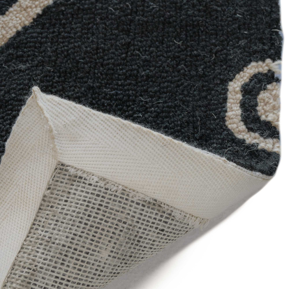 Happy Day Onyx Rug – detail view