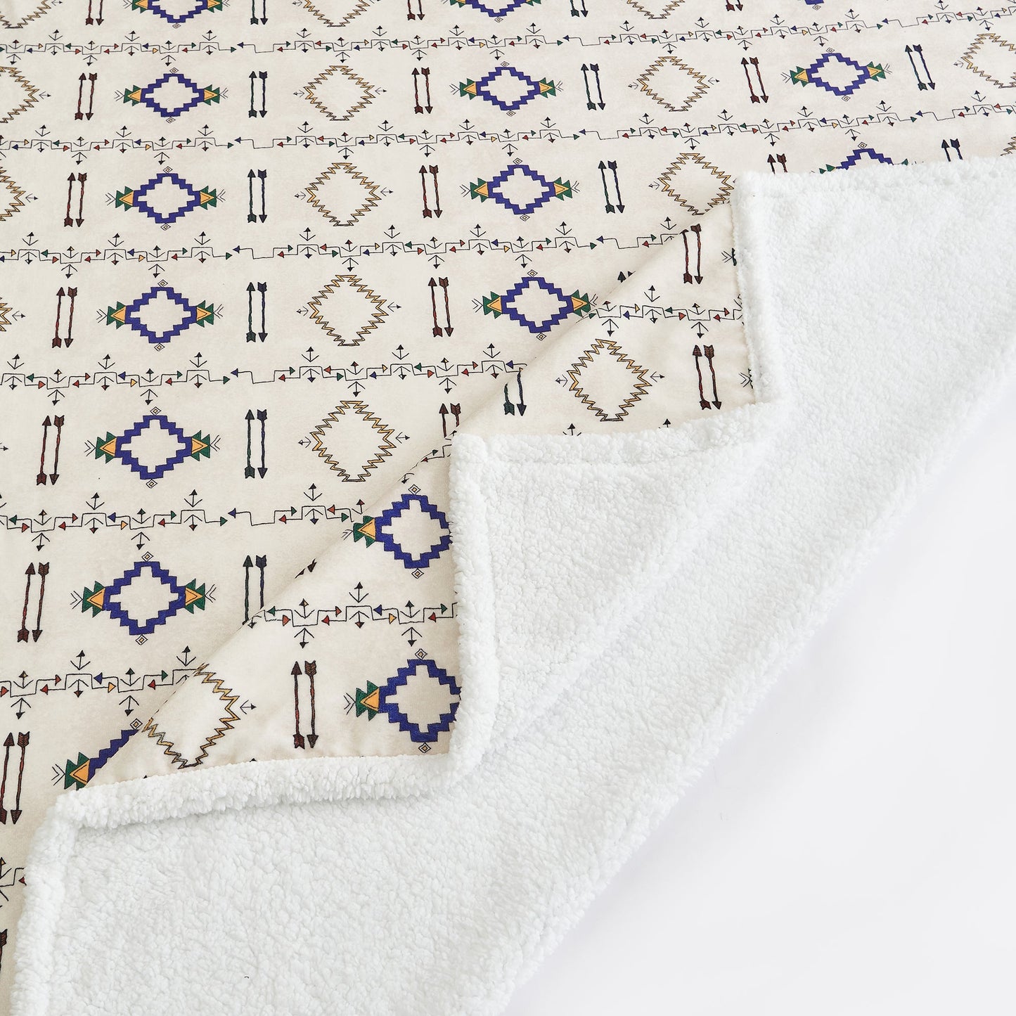 Arrow Campfire Sherpa Throw