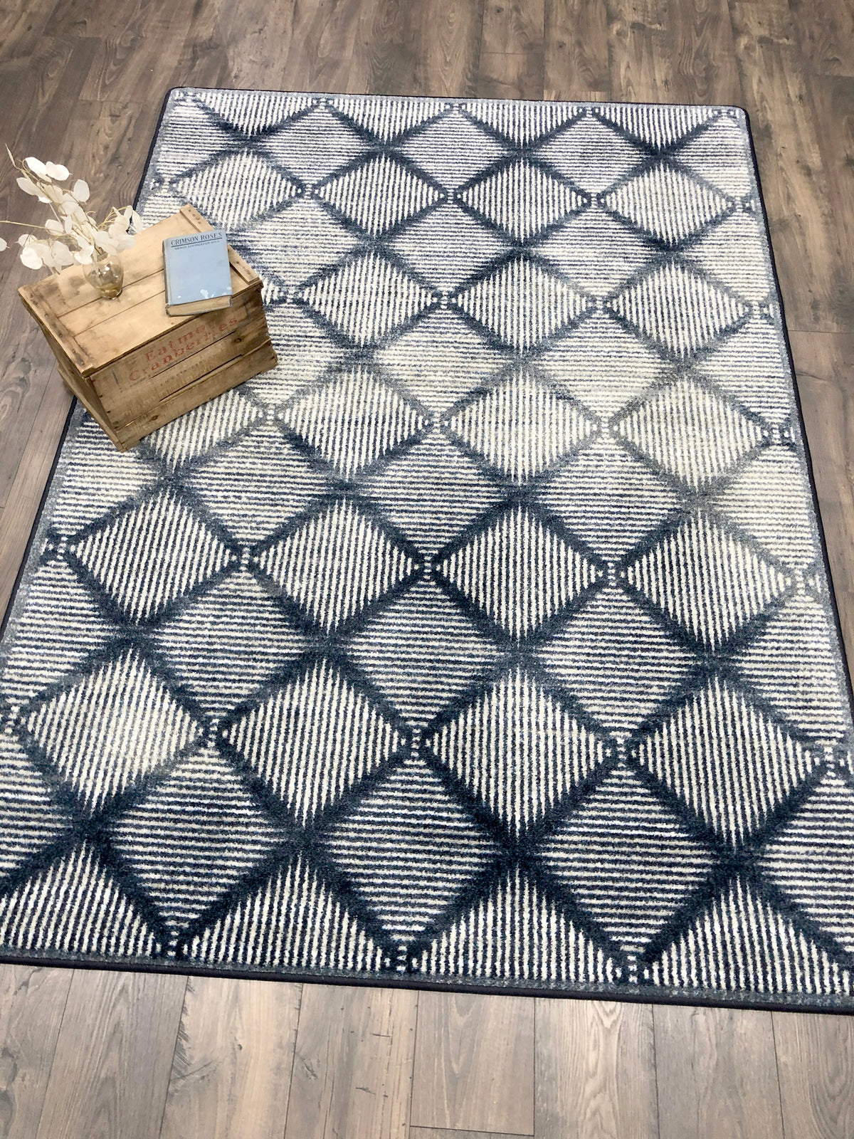 Diamond Weave Rug – Denim – room setting
