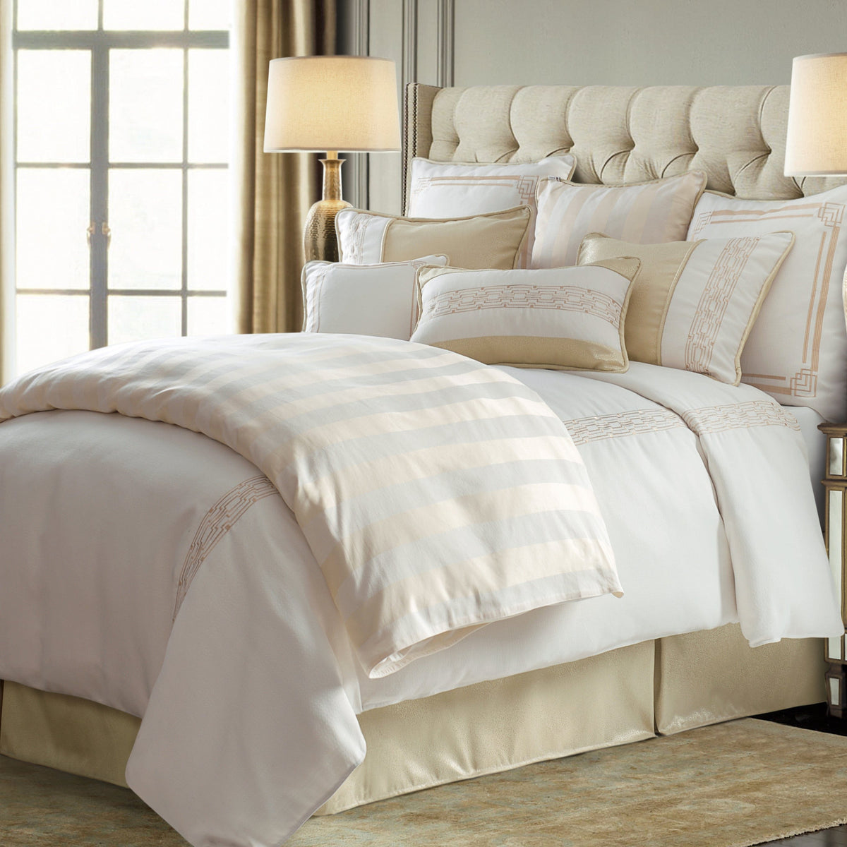 Hollywood Comforter Set