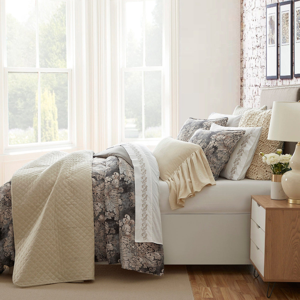 Victoria Washed Linen Duvet Cover Set, 3 Pc