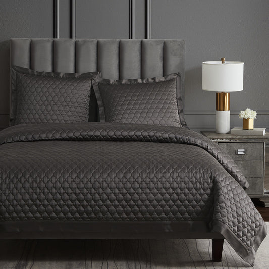 High Shine Satin Quatrefoil Quilt