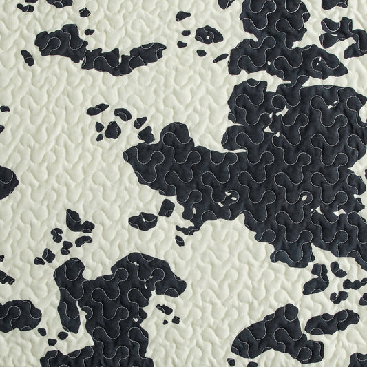 Clara Cowhide Reversible Quilt Black Swatch