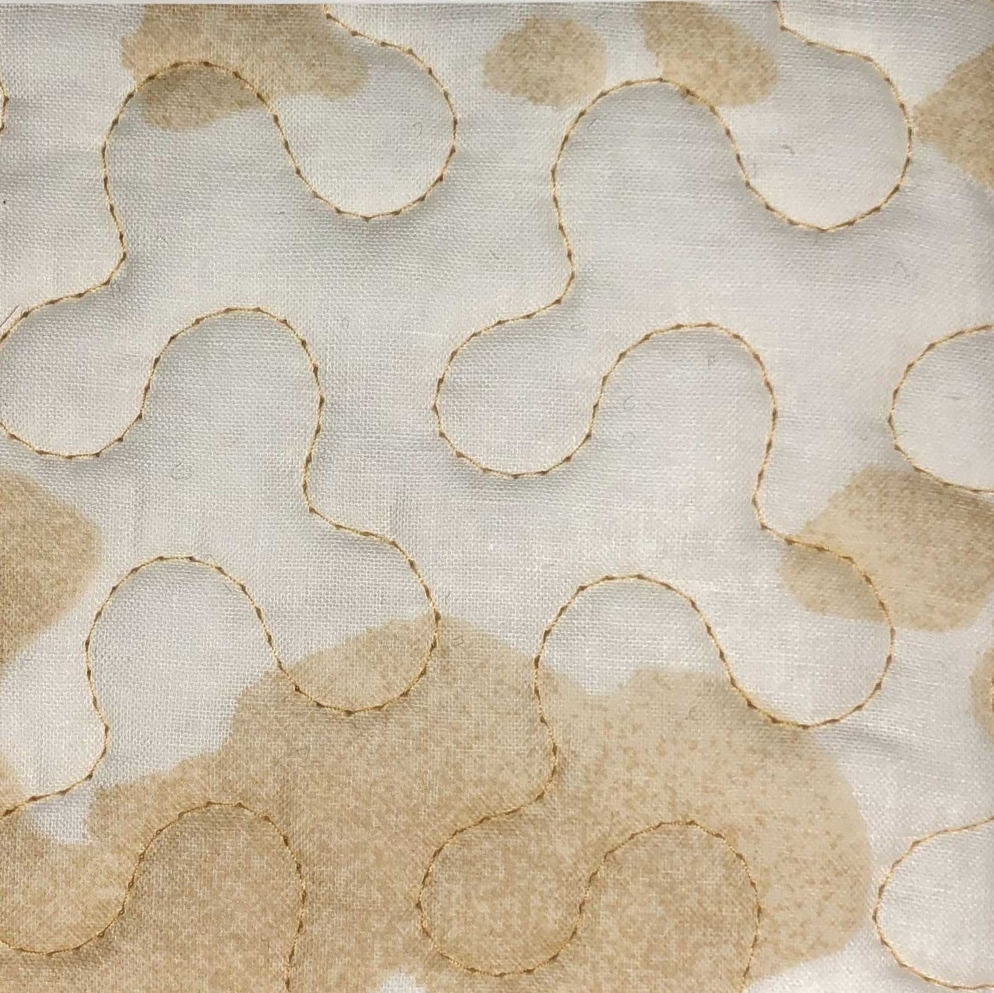 Elsa Cowhide Reversible Quilt Light Tan Swatch