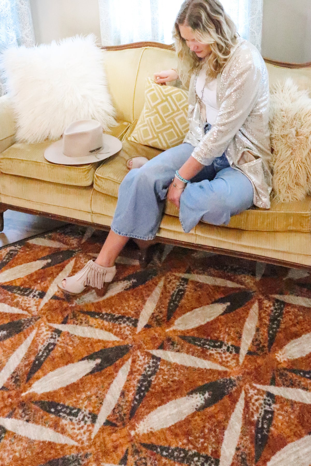Plumage Rug – Sierra Gold Shadow – detail view