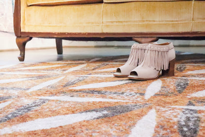 Plumage Rug – Sierra Gold – room setting