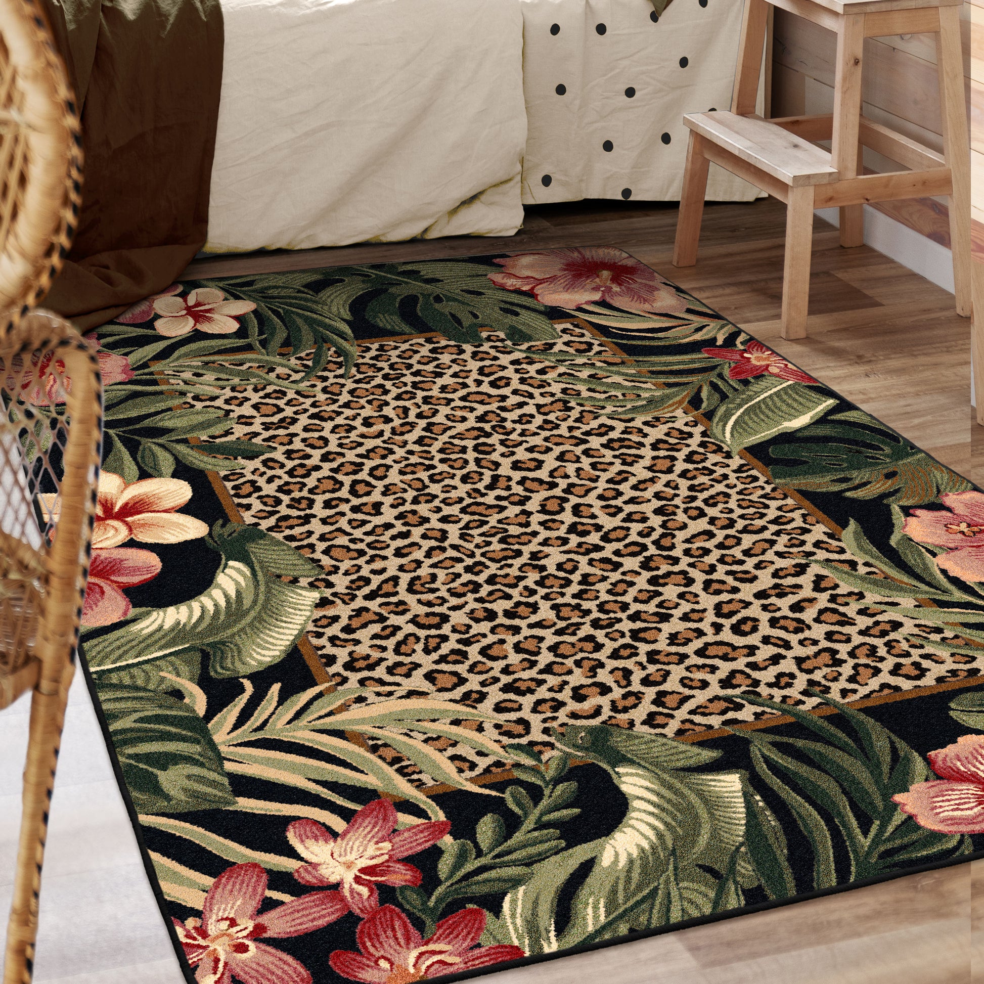 Island Fauna OKA Rug – Tropical – detail view