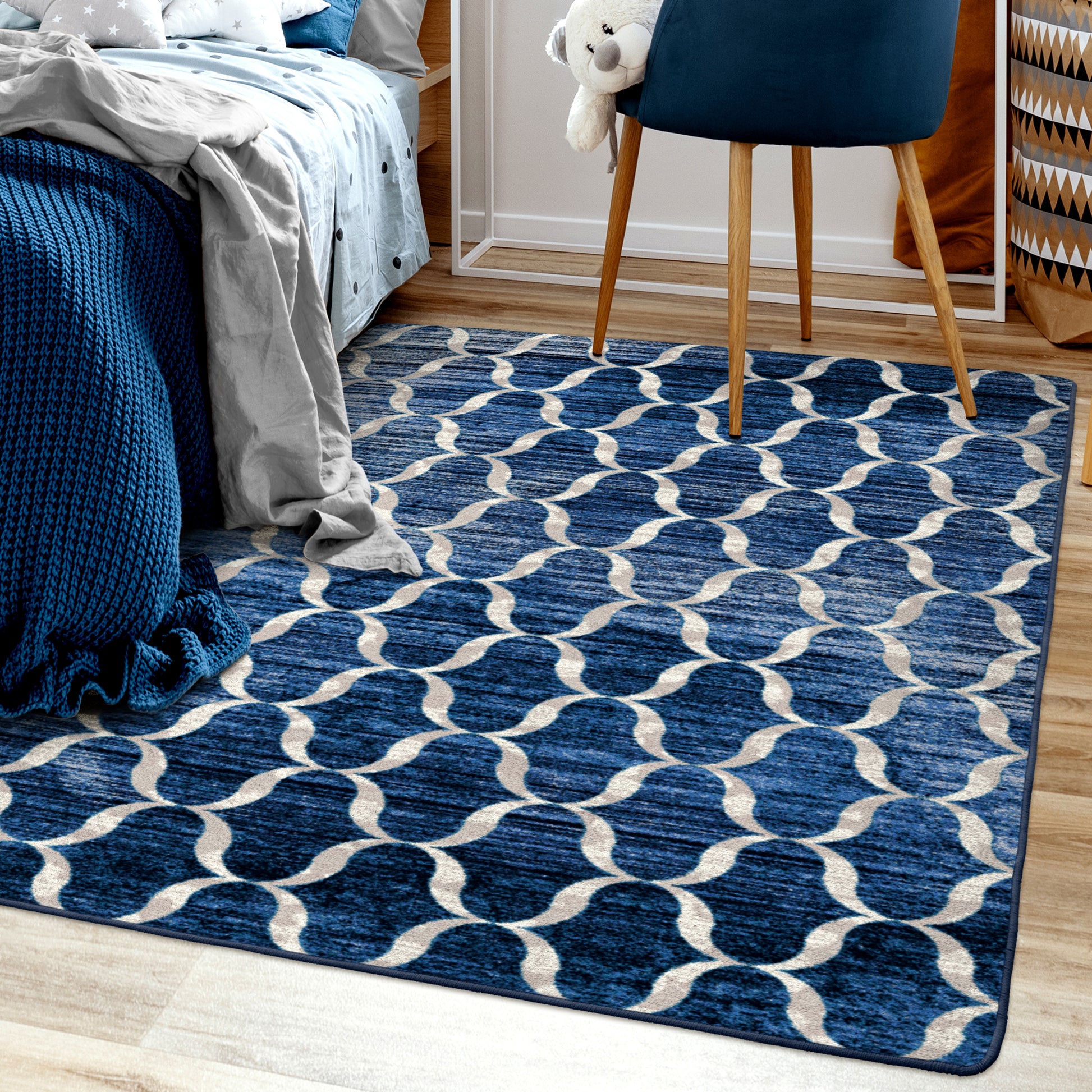 Lattice Rug – Blue – detail view