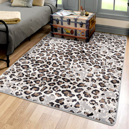 Leopard Lounge Rug – Natural – detail view