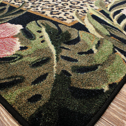 Madagascar Fauna OKA Rug – Tropical – detail view