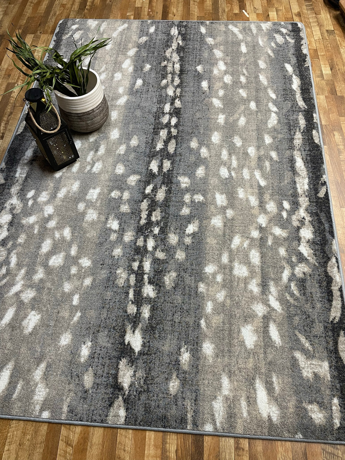 Mafaldi Axis Hide Rug – Gray – room setting