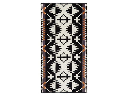 Jacquard Bath Towel - Retreat Home Furniture