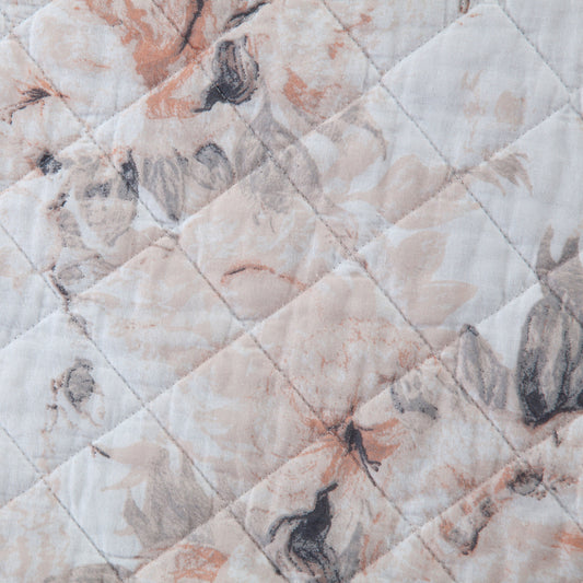 Colette Quilt Blush Swatch