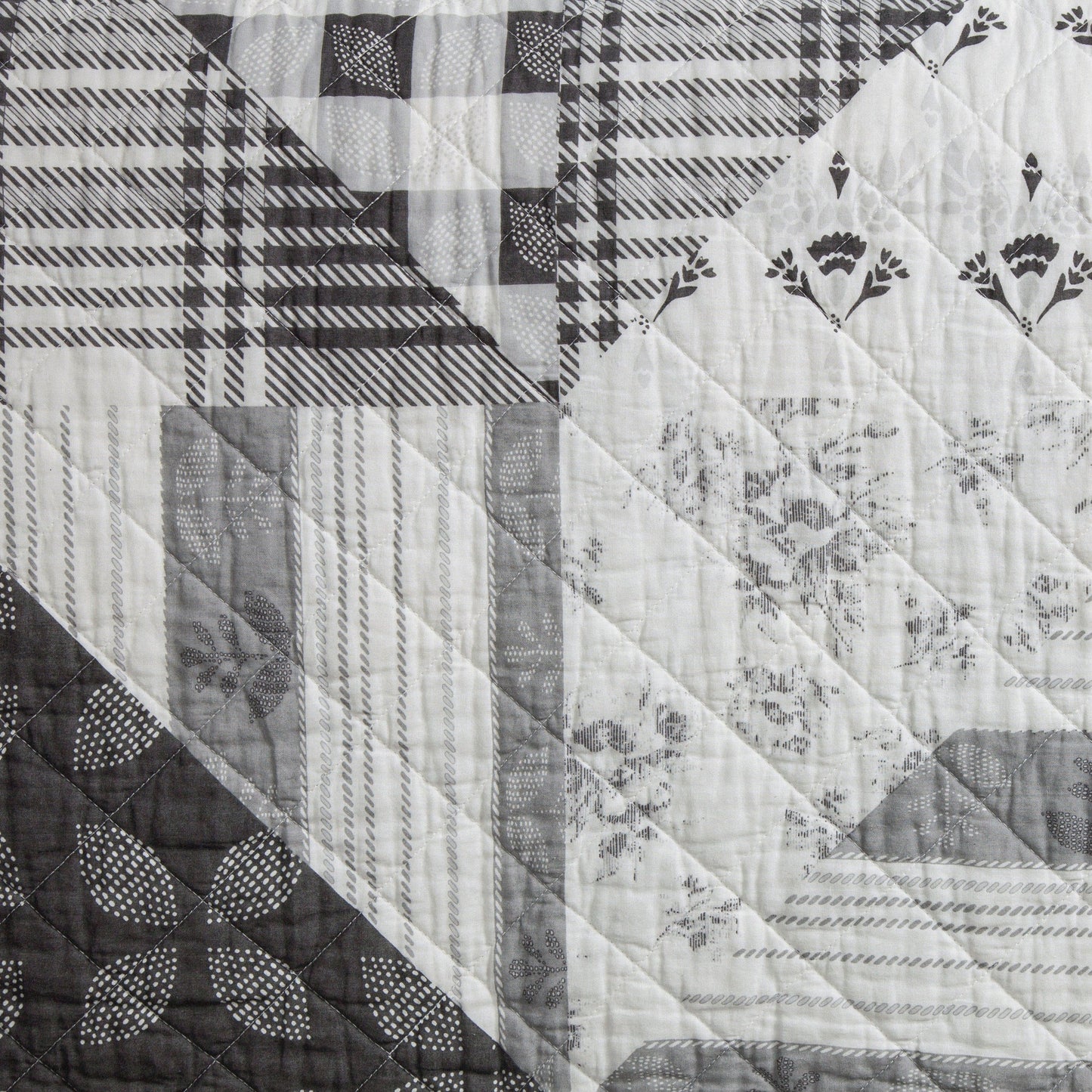Patchwork Prairie Reversible Quilt Set, 3 Pc