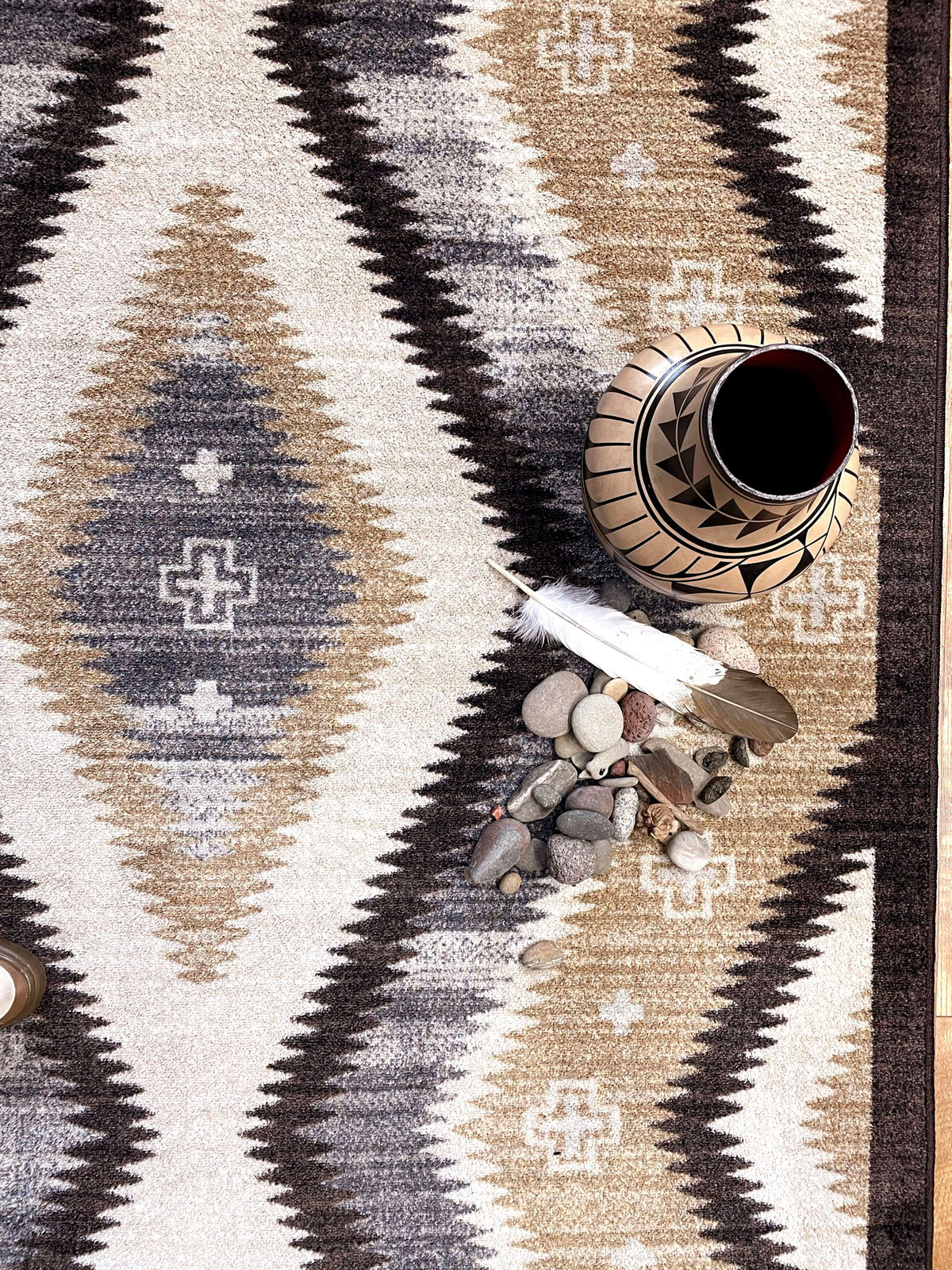 Roar Rug – Natural Wools – lifestyle