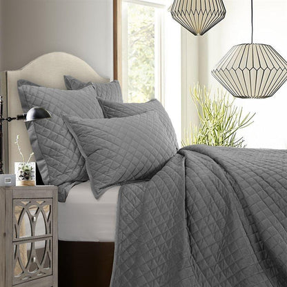 Velvet Diamond Quilt Cabin Rugs and Furnishings