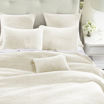Stonewashed Cotton Velvet Quilt Cabin Rugs and Furnishings