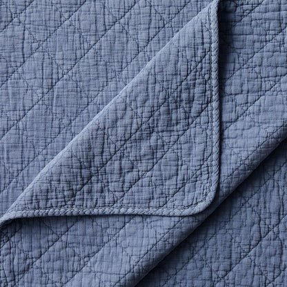 Stonewashed Cotton Gauze Quilt Cabin Rugs and Furnishings
