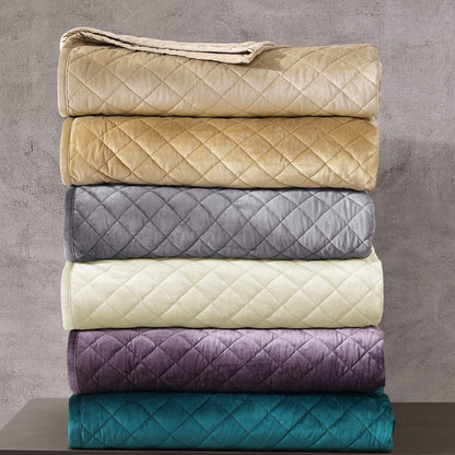 Velvet Diamond Quilt Cabin Rugs and Furnishings